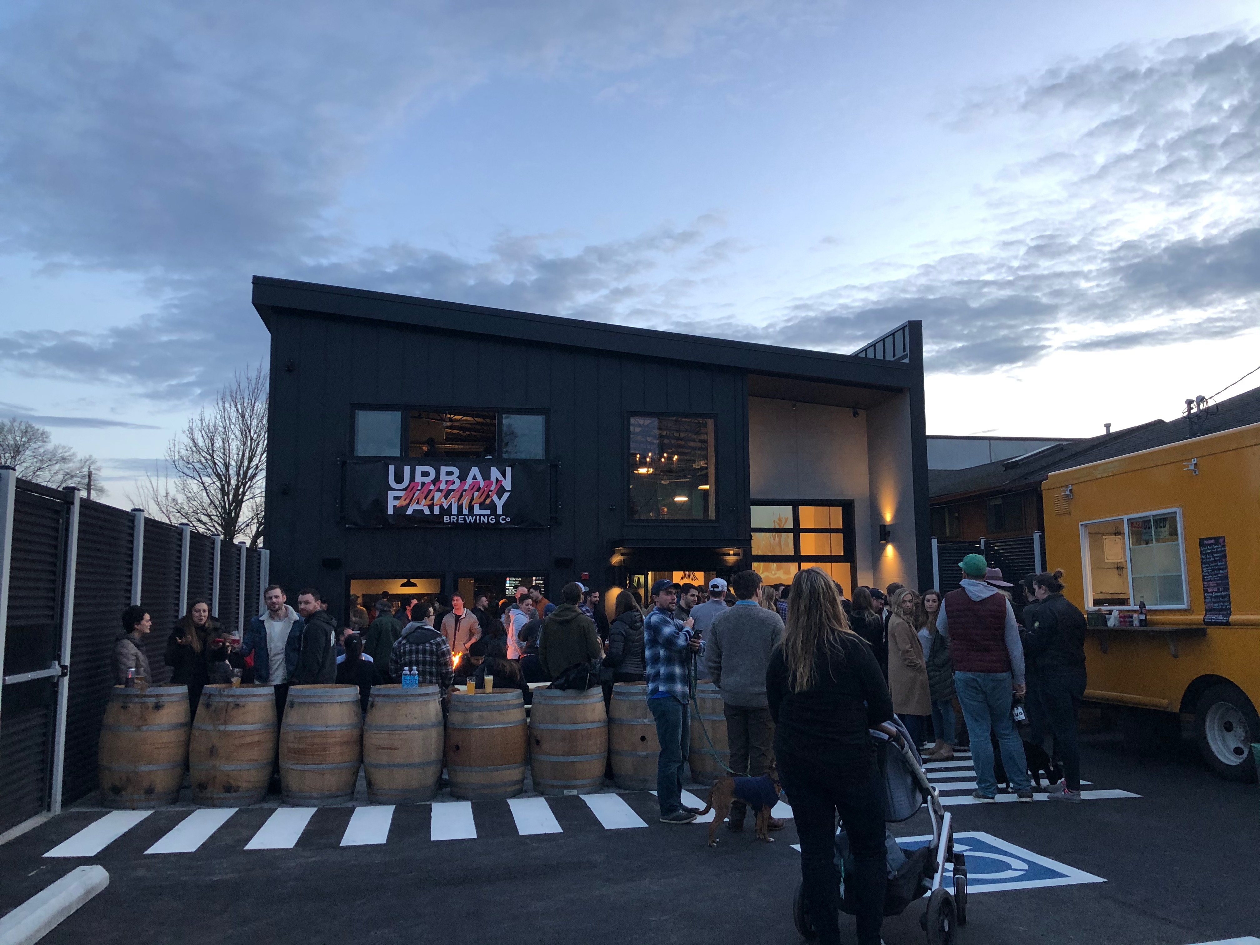 Craving [Popular Food Truck Item]? Check Big Truck Farm Brewery'S Schedule - rtp10qx